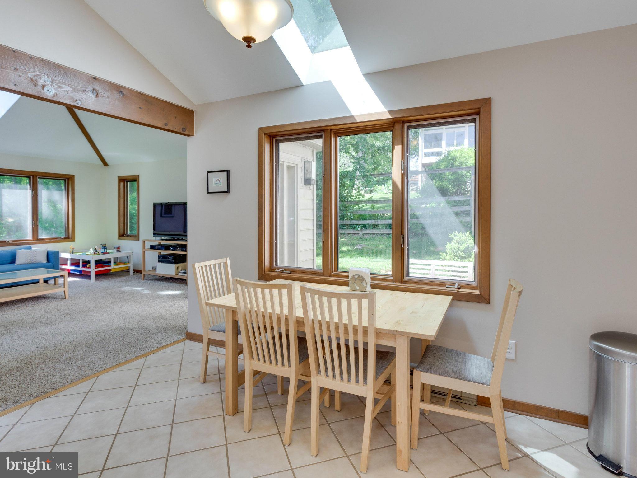 11421 Vale Road Oakton, VA 22124 - Photo 5 of 25 Sunny Breakfast Rm w Skylight