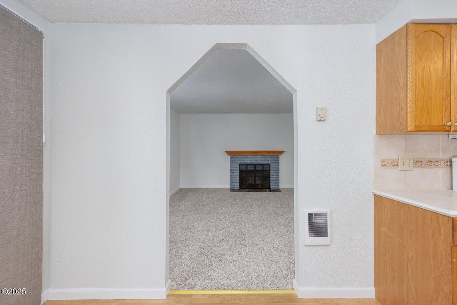 1651 Southeast Ammon Road Toledo, OR 97391 - Photo 11 of 36 -09