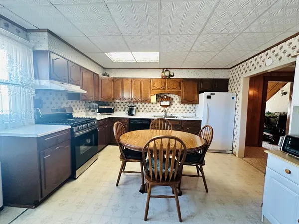 $130,000 | 156 West Washington Avenue, Elmira, NY 14901