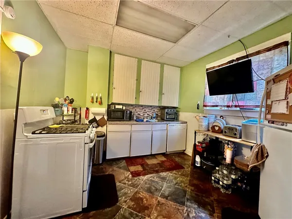 $130,000 | 156 West Washington Avenue, Elmira, NY 14901