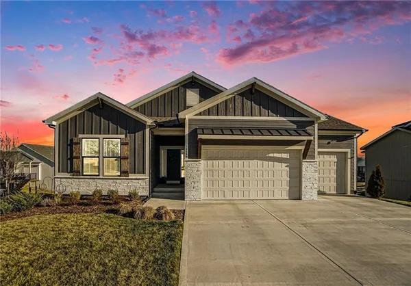 $700,000 | 16590 Northwest 124th Street, Platte City, MO 64079