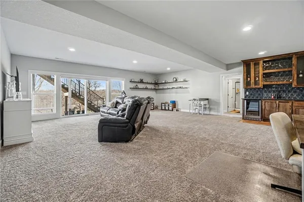 $700,000 | 16590 Northwest 124th Street, Platte City, MO 64079