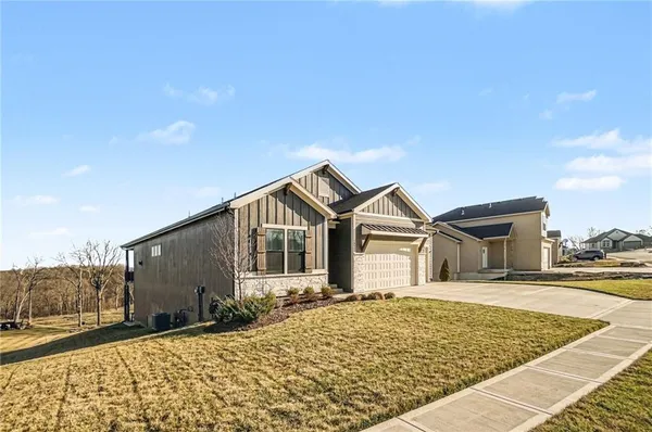 $700,000 | 16590 Northwest 124th Street, Platte City, MO 64079