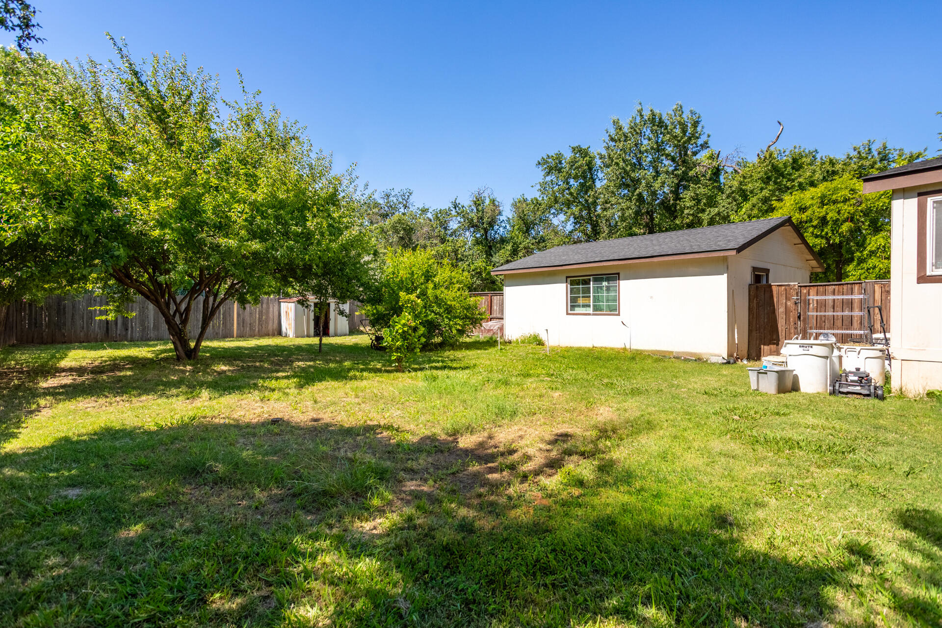 3360 Balls Ferry Road Cottonwood, CA 96022 - Photo 24 of 26 Yard
