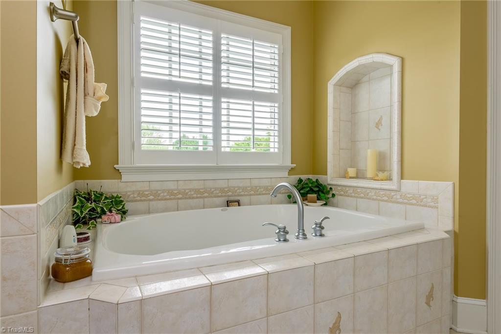 165 Windrush Road Winston-Salem, NC 27106 - Photo 14 of 30