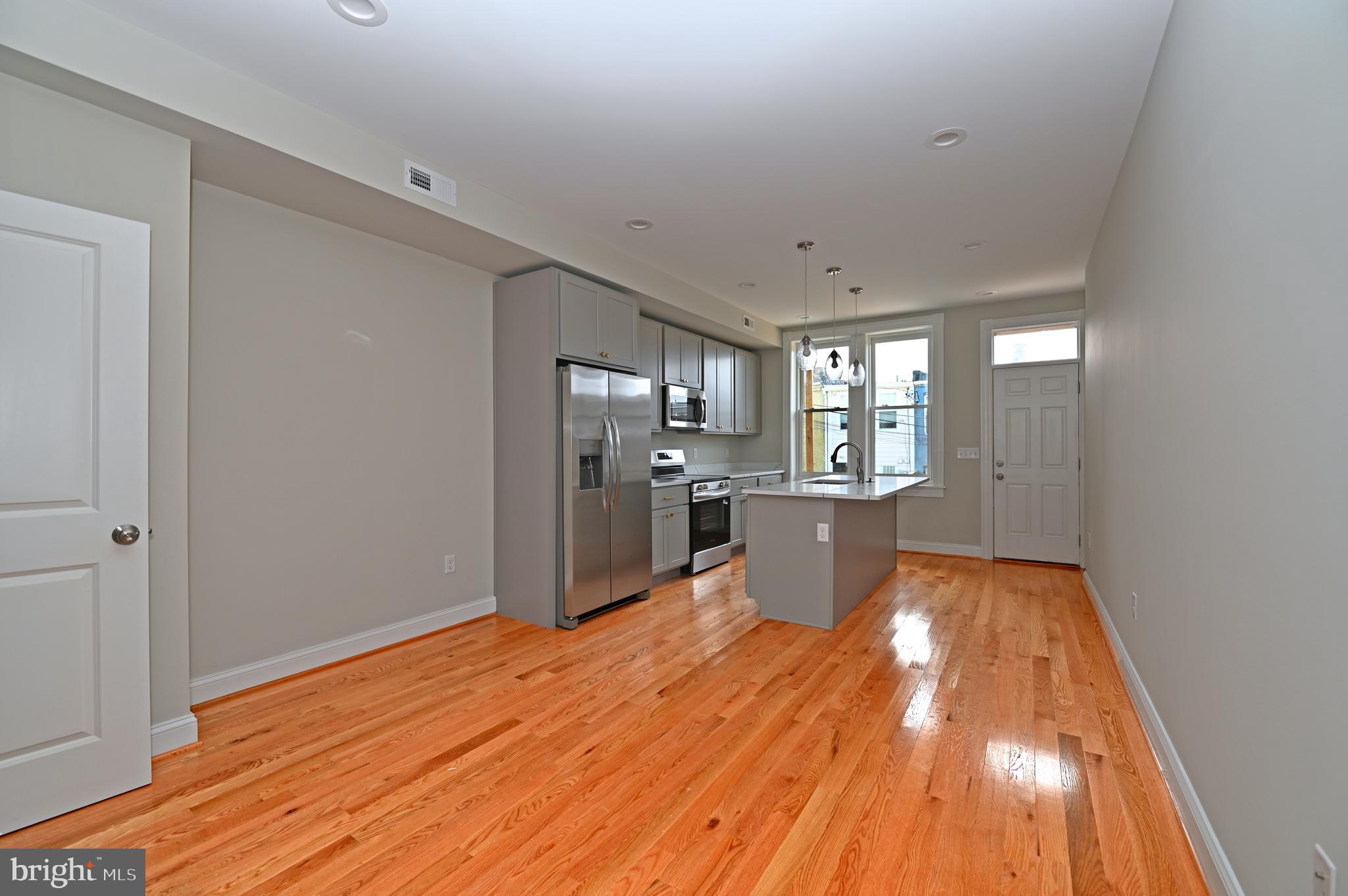 PHOTOS OF PREVIOUS MODEL