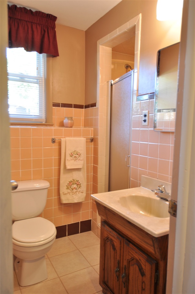 4 Gail Road Salem, NH 03079 - Photo 22 of 30 Gallery Image 22