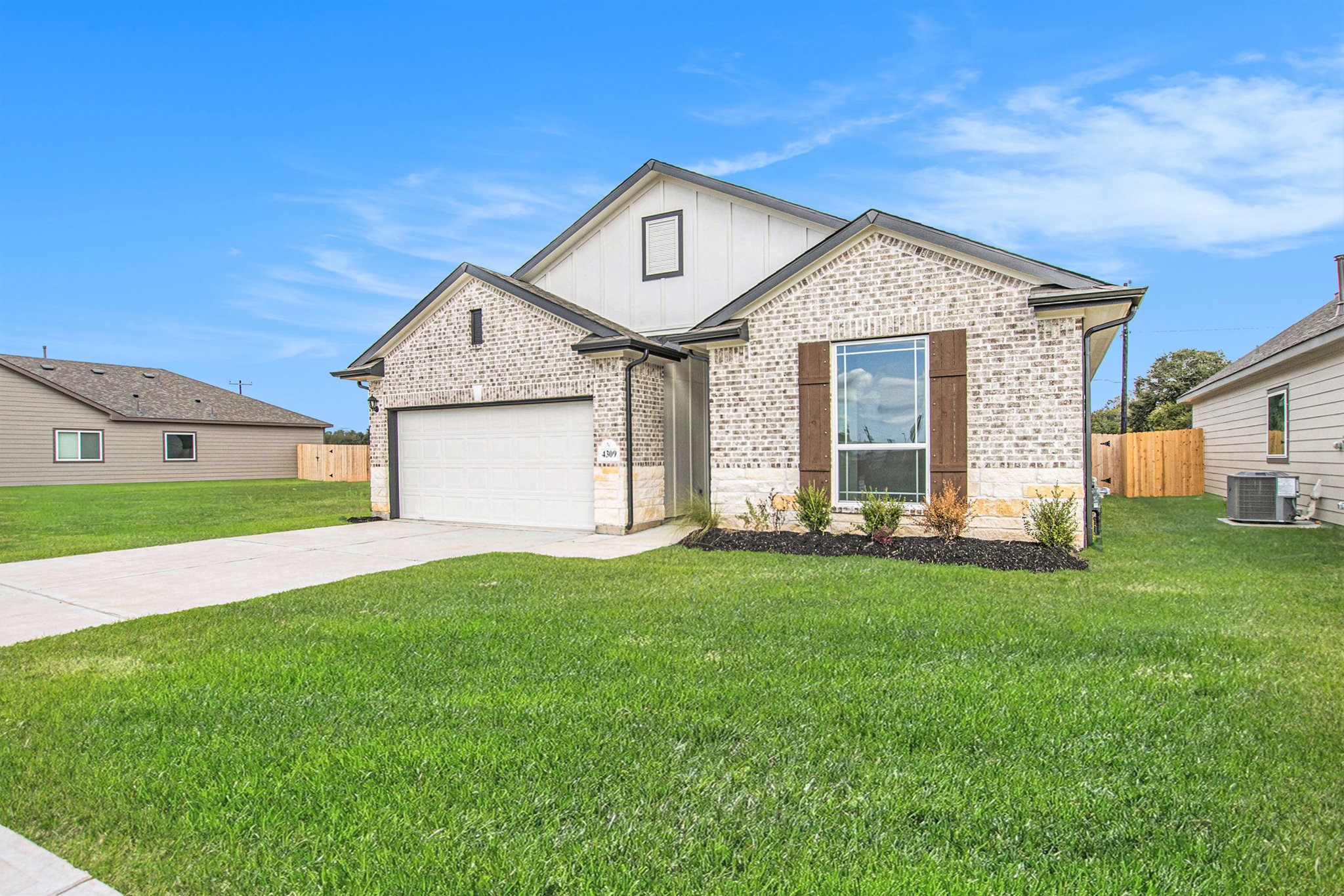 4309 Ellison Street Bay City, TX 77414 - Photo 3 of 35