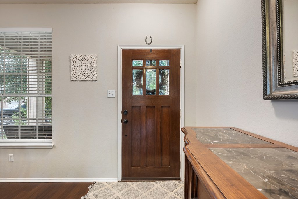 140 Wolfberry Path Buda, TX 78610 - Photo 5 of 35