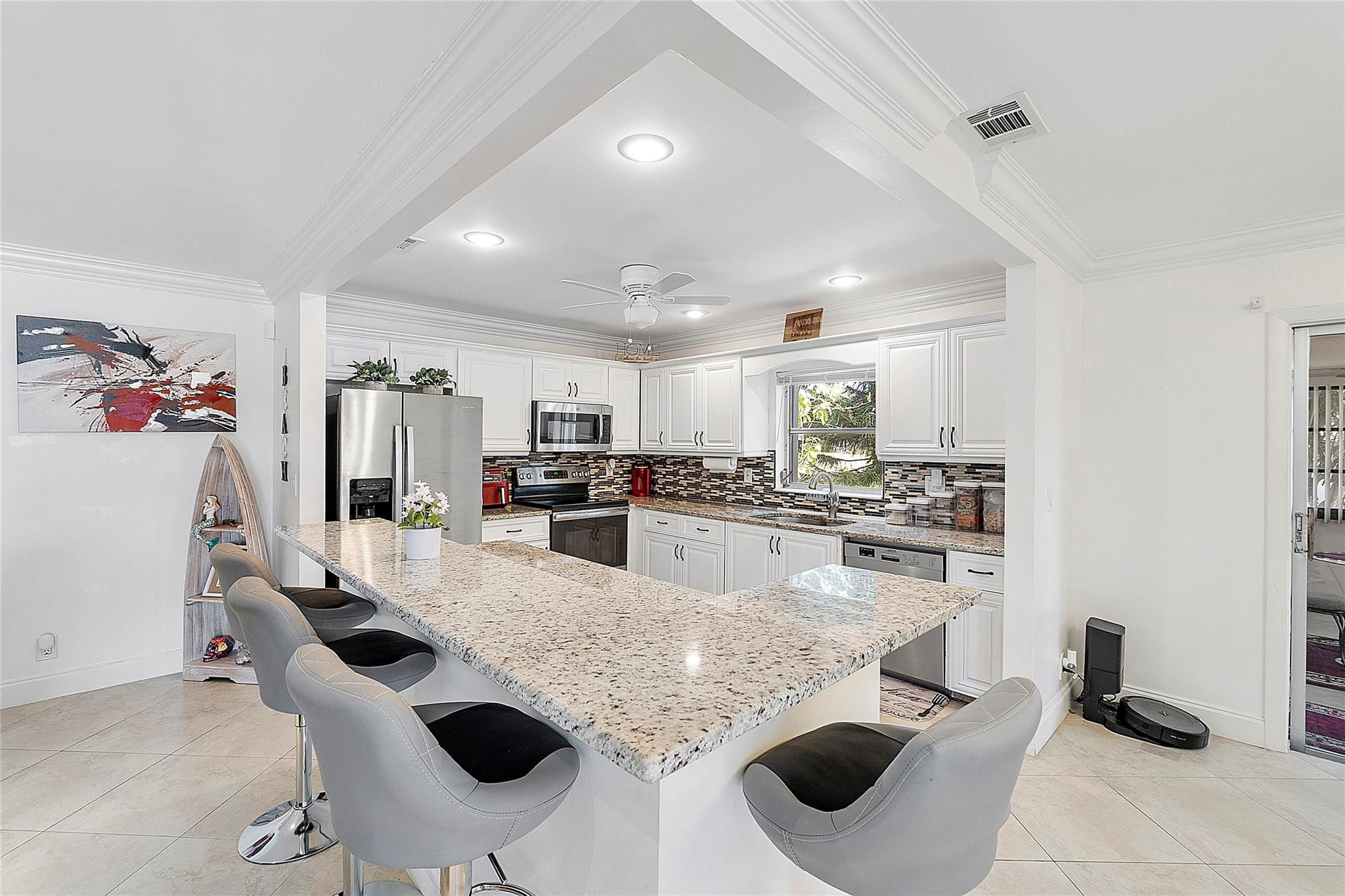 6182 Lasalle Road Delray Beach, FL 33484 - Photo 8 of 30 Photo 8