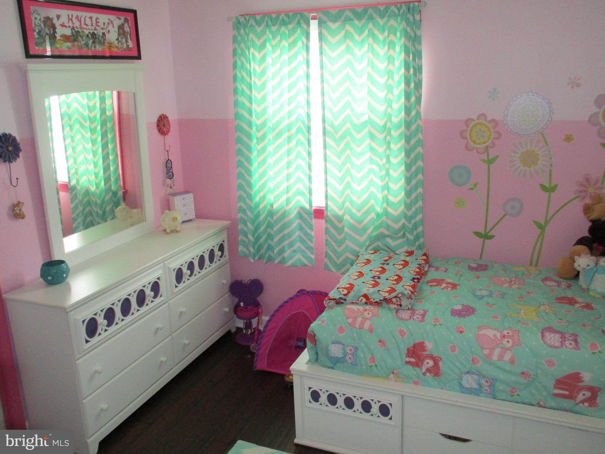 123 Rutgers Road Pennsville, NJ 08070 - Photo 19 of 36 Bedroom with Ceiling Fans