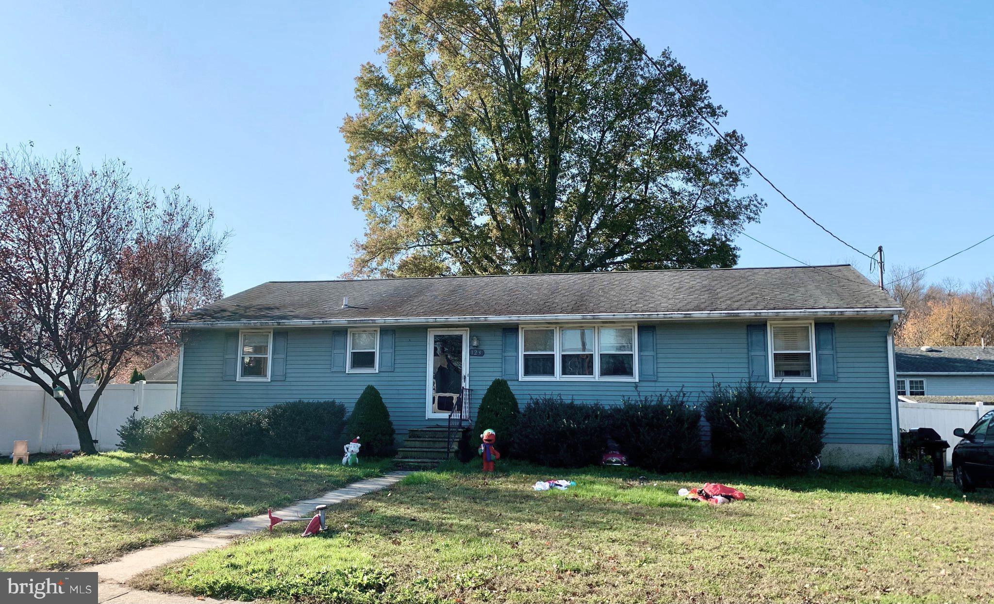 123 Rutgers Road Pennsville, NJ 08070 - Photo 3 of 36 1570 square foot RANCH