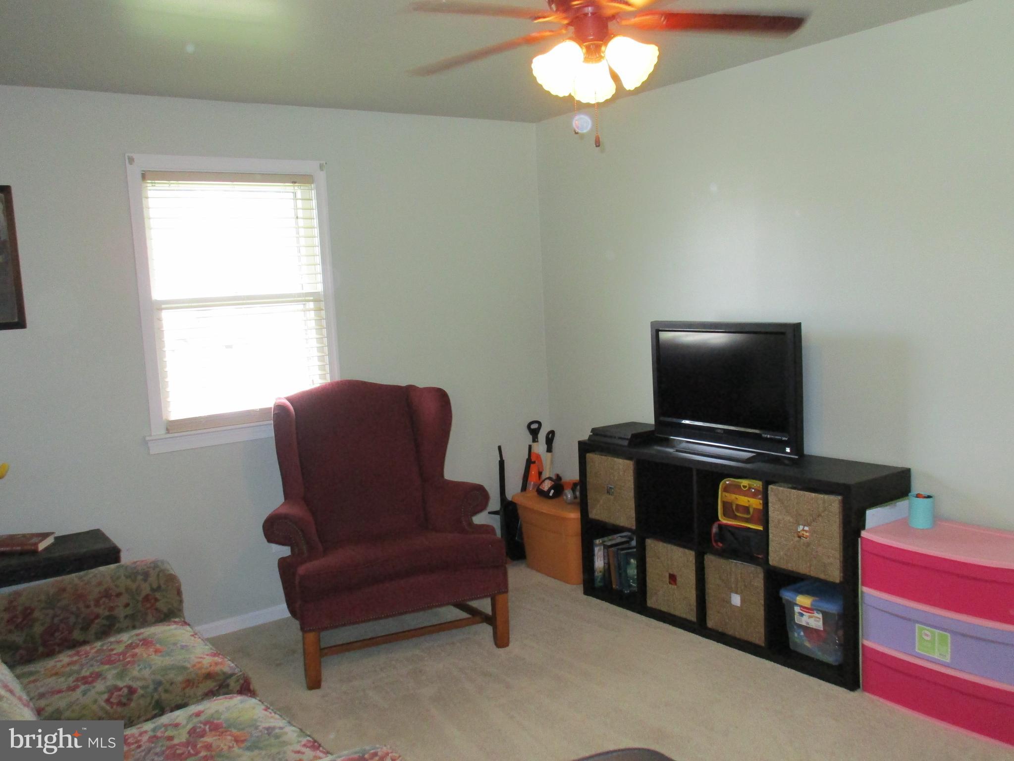 123 Rutgers Road Pennsville, NJ 08070 - Photo 24 of 36 Bonus Room--Can use as a Family Room