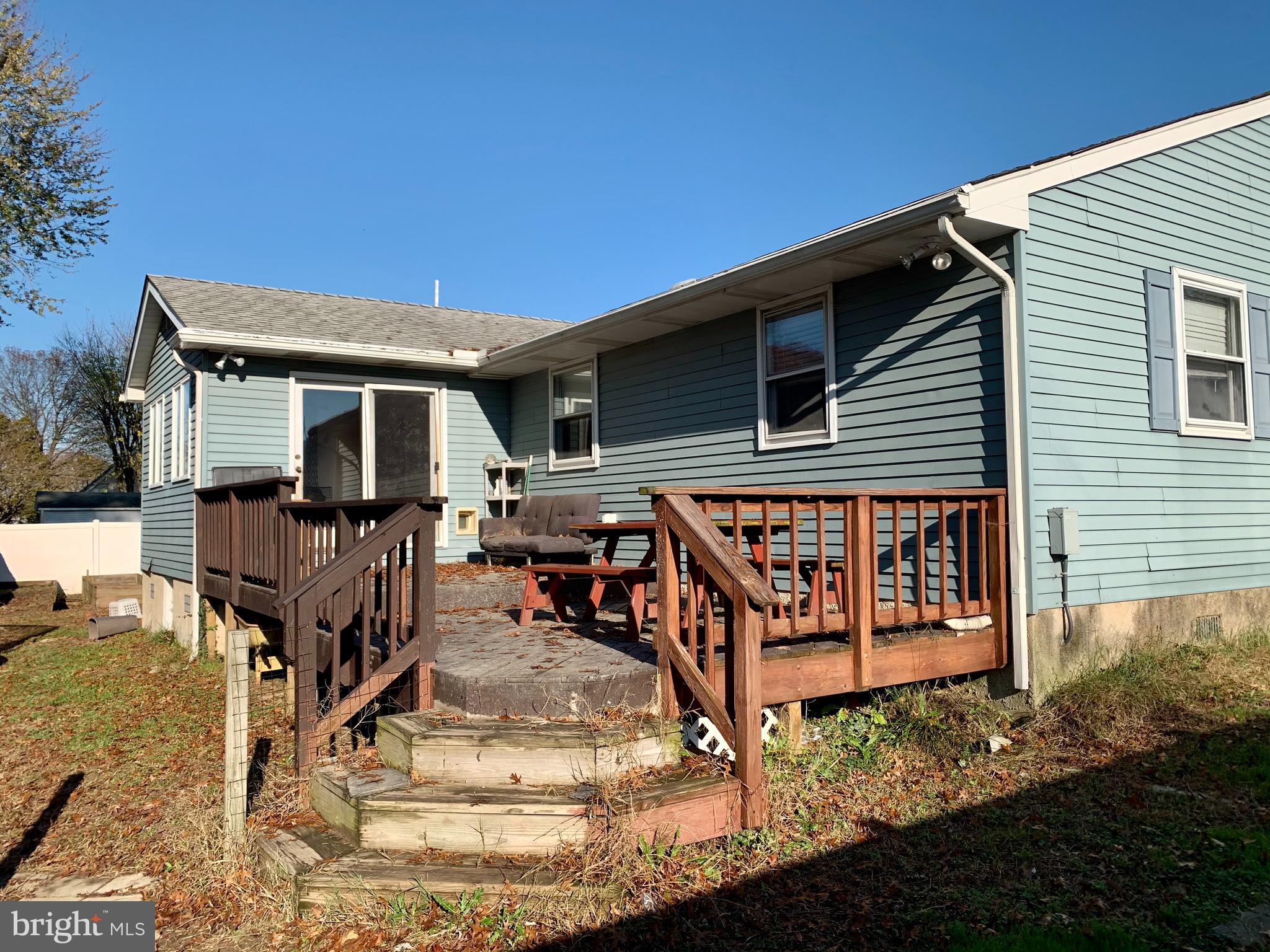 123 Rutgers Road Pennsville, NJ 08070 - Photo 28 of 36 2 Tier Deck (present day)