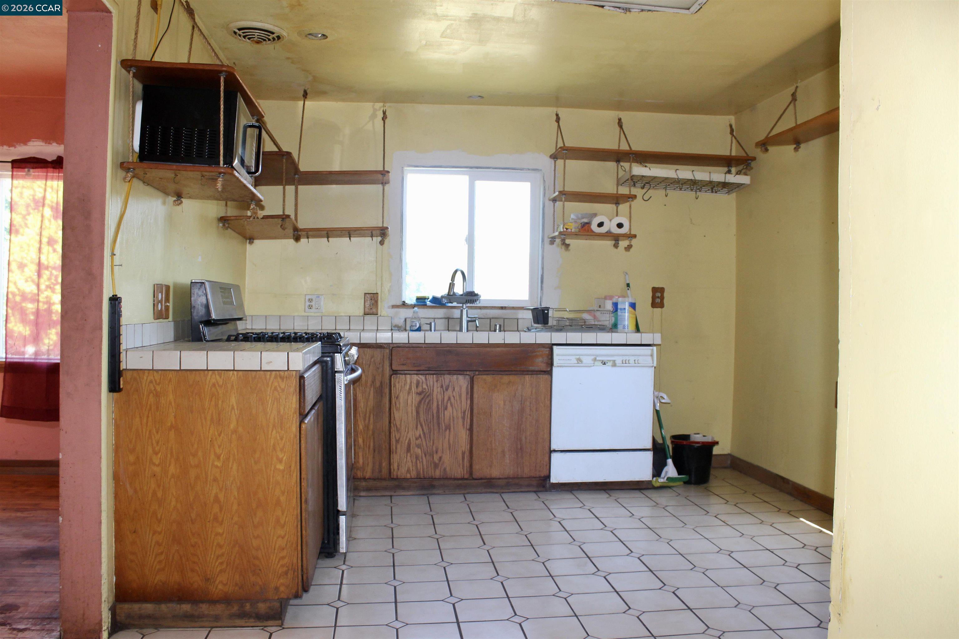 715 Santa Maria Road El Sobrante, CA 94803 - Photo 20 of 42