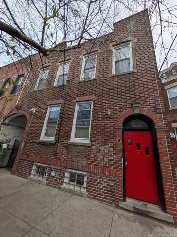 $2,500 | 104-44 42nd Avenue, Unit 1A | South Corona