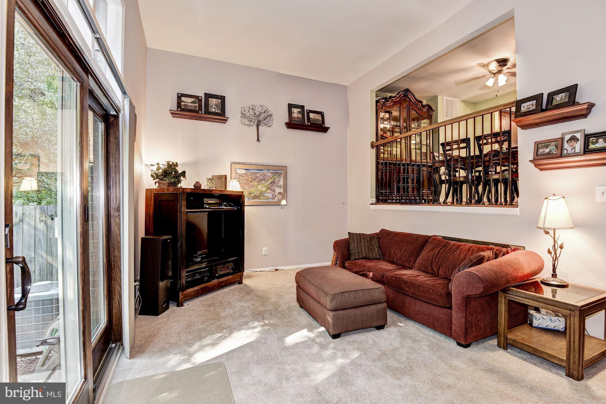 2410 Wanda Way Reston, VA 20191 - Photo 14 of 28 Living Room