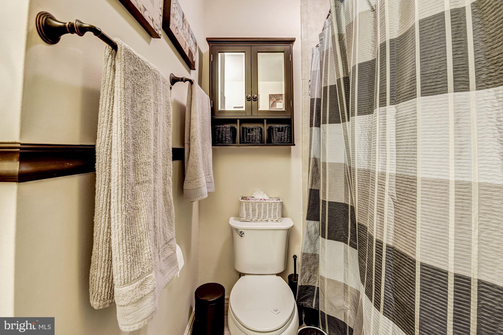 2410 Wanda Way Reston, VA 20191 - Photo 24 of 28 Bath