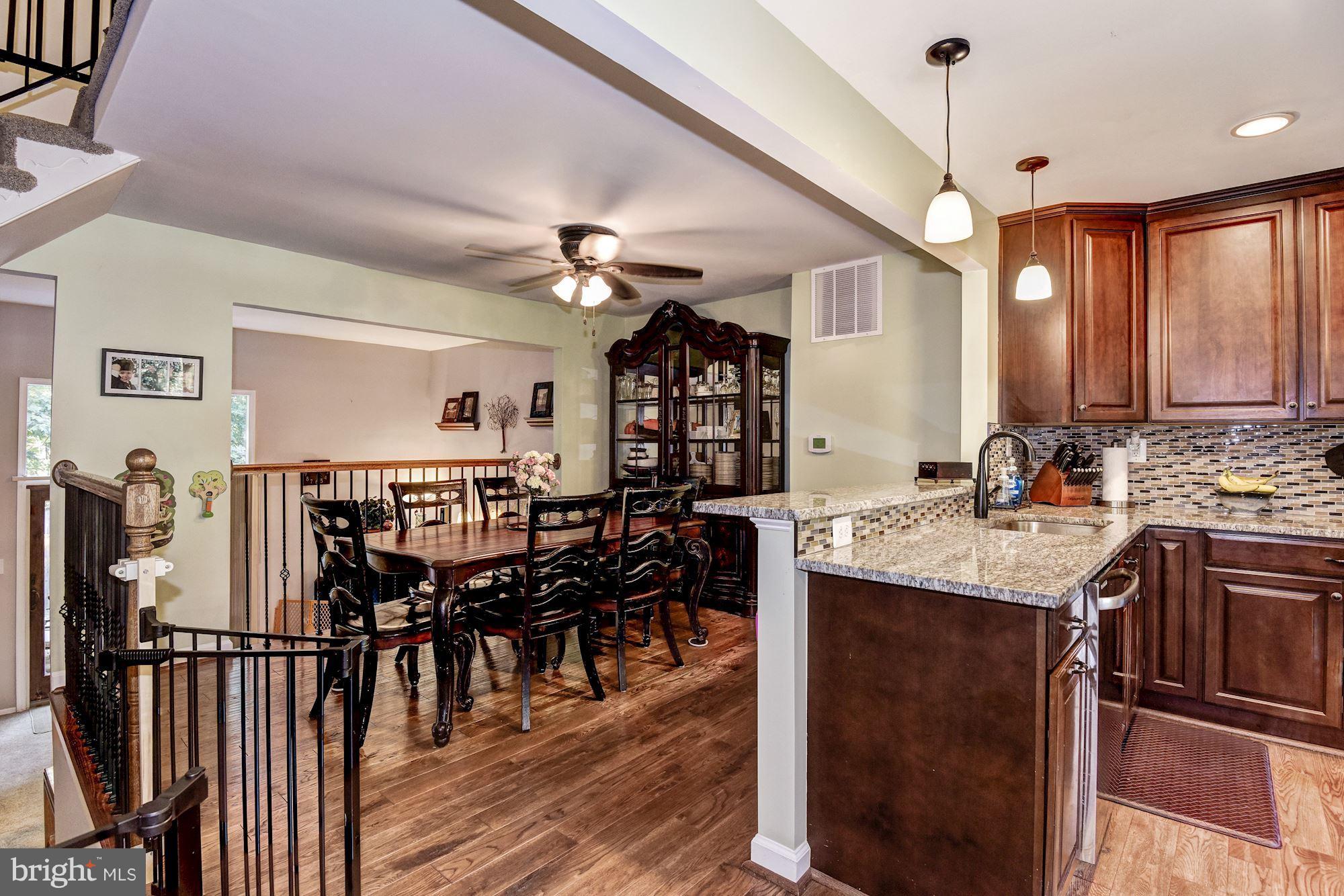 2410 Wanda Way Reston, VA 20191 - Photo 8 of 28 Kitchen