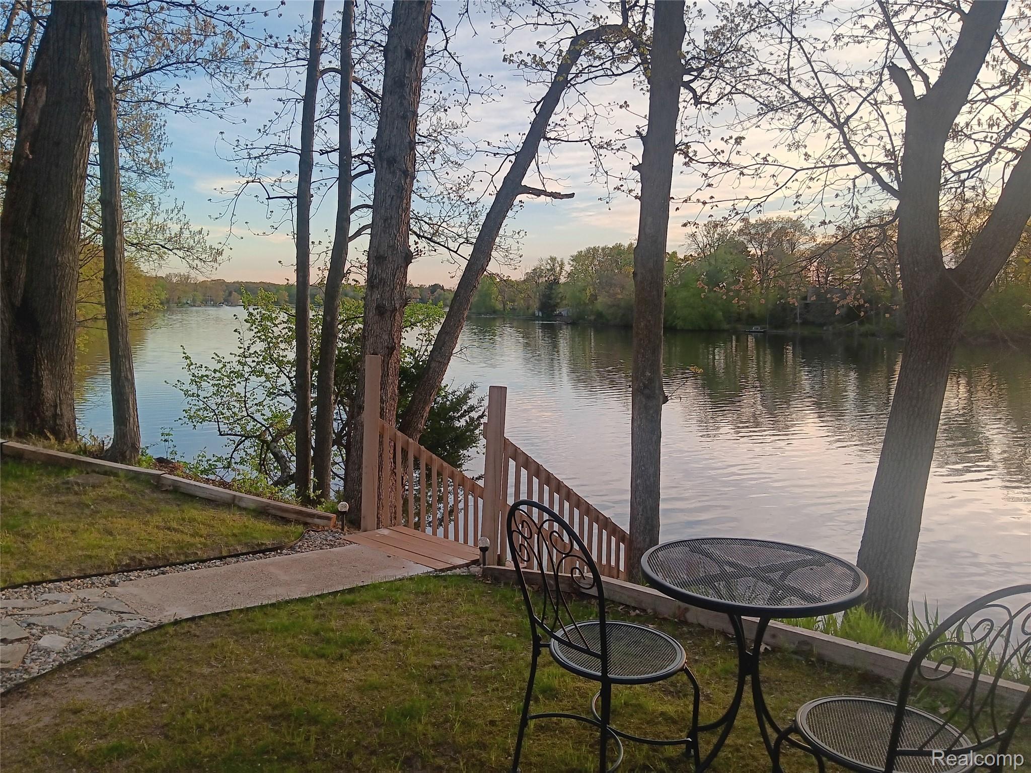 58670 River Heights Drive Three Rivers, MI 49093 - Photo 10 of 39 10.jpg