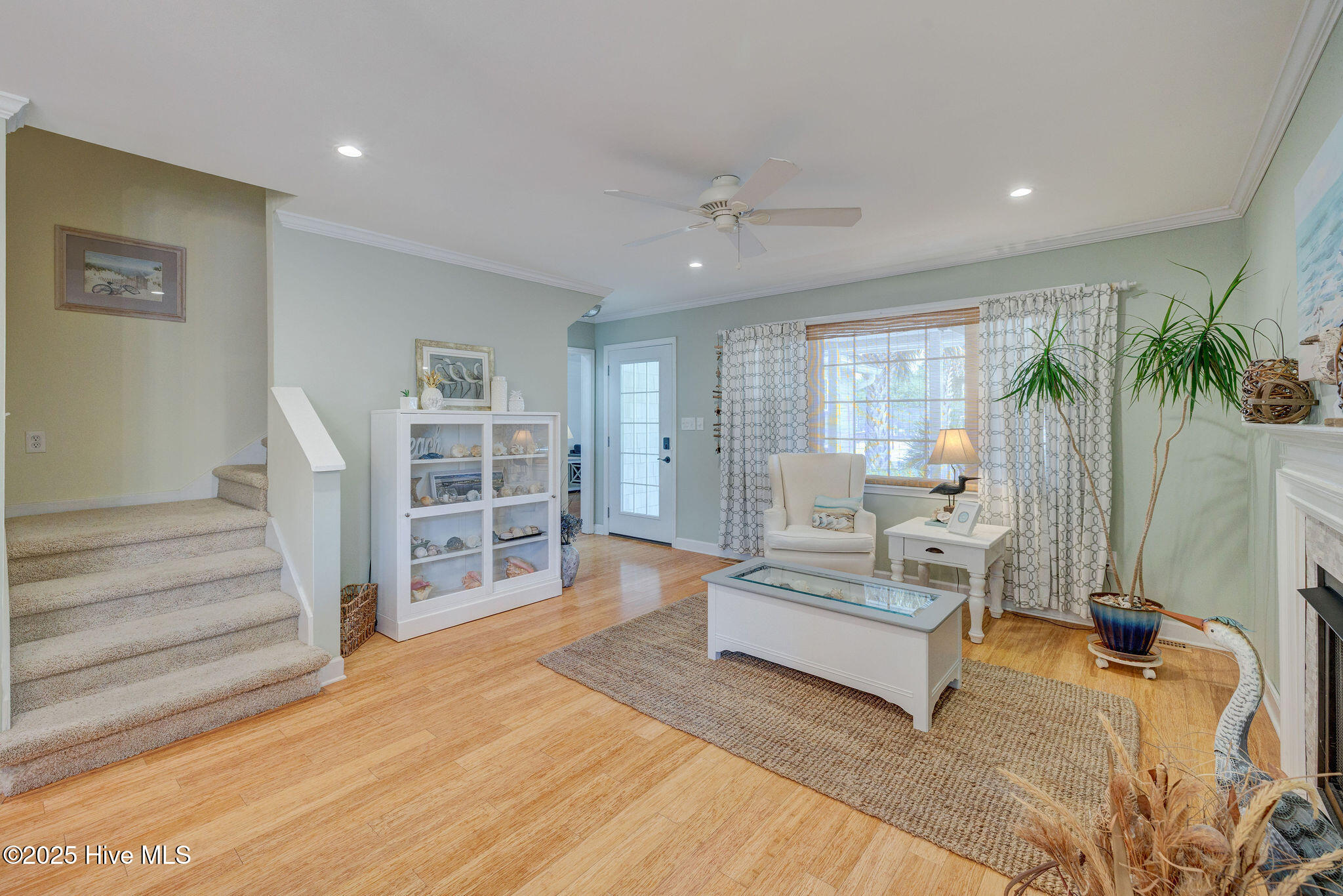 927 Riptide Lane Carolina Beach, NC 28428 - Photo 12 of 77 927RiptideLane-17