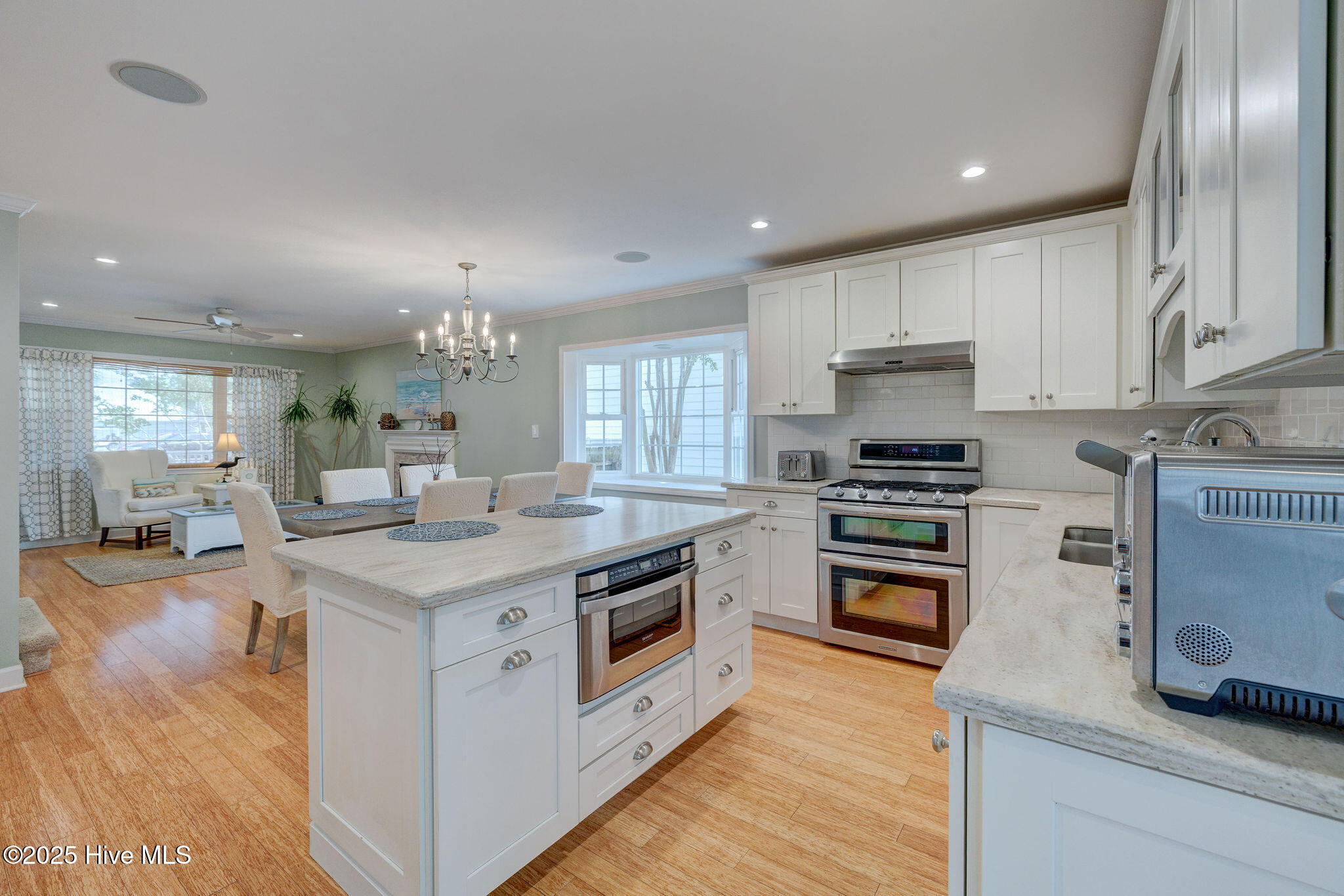 927 Riptide Lane Carolina Beach, NC 28428 - Photo 19 of 77 927RiptideLane-24