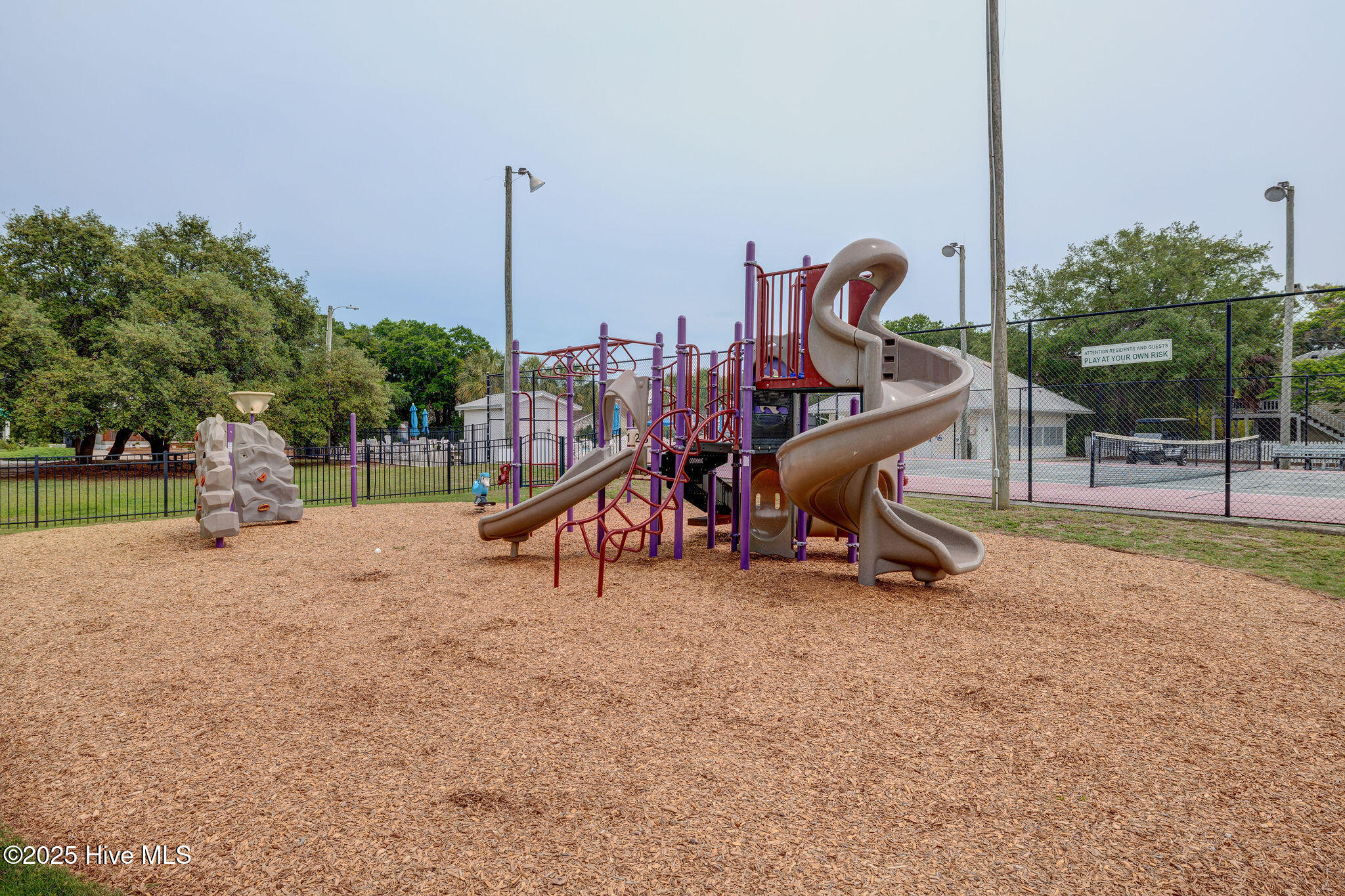 927 Riptide Lane Carolina Beach, NC 28428 - Photo 58 of 77 927RiptideLane-59