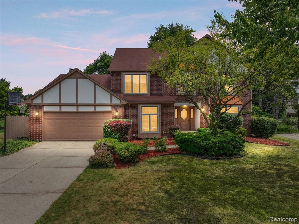 360 Fordcroft Drive Rochester Hills, MI 48309 - Photo 1 of 32