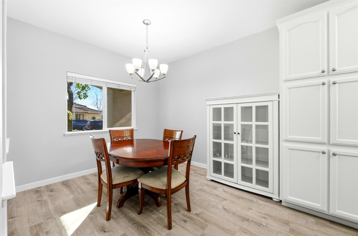 3368 Verdeca Way Rancho Cordova, CA 95670 - Photo 11 of 44