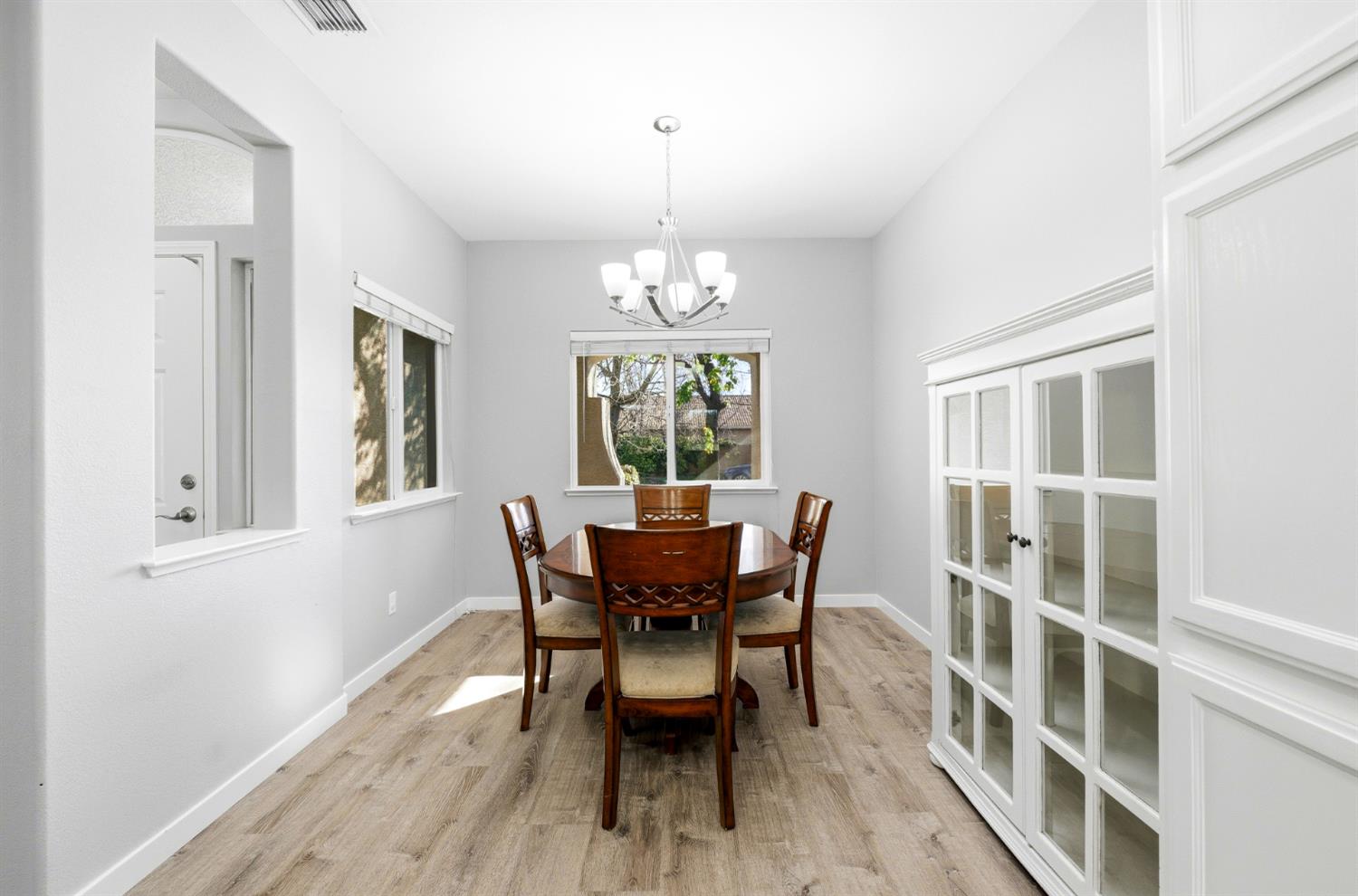 3368 Verdeca Way Rancho Cordova, CA 95670 - Photo 12 of 44