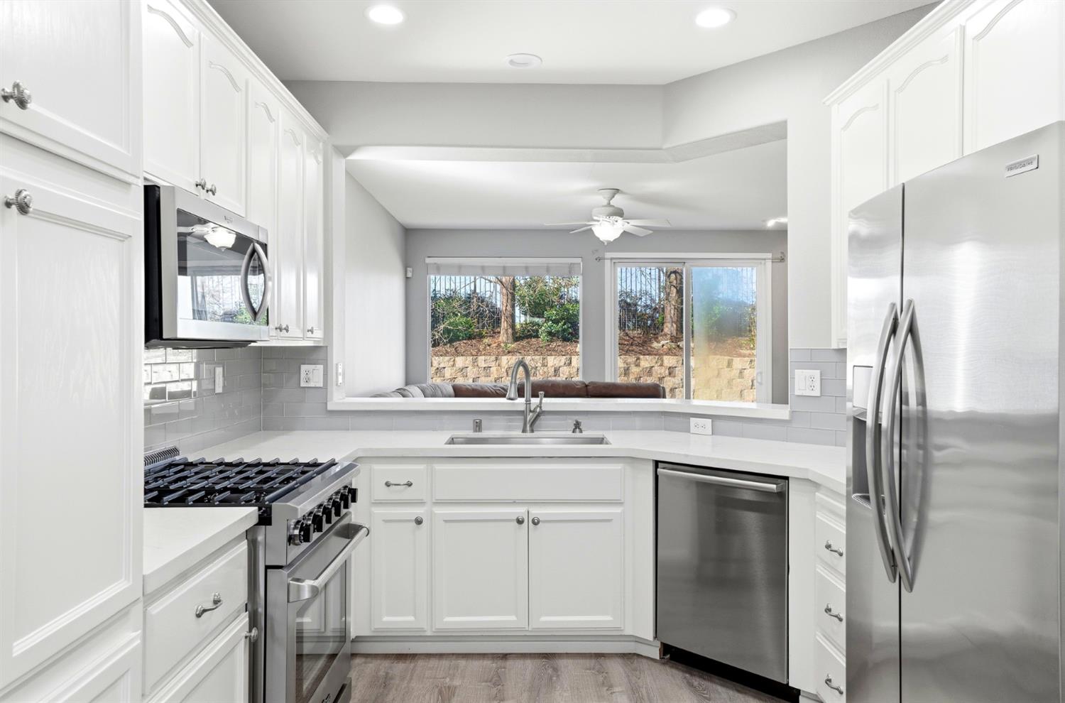 3368 Verdeca Way Rancho Cordova, CA 95670 - Photo 14 of 44