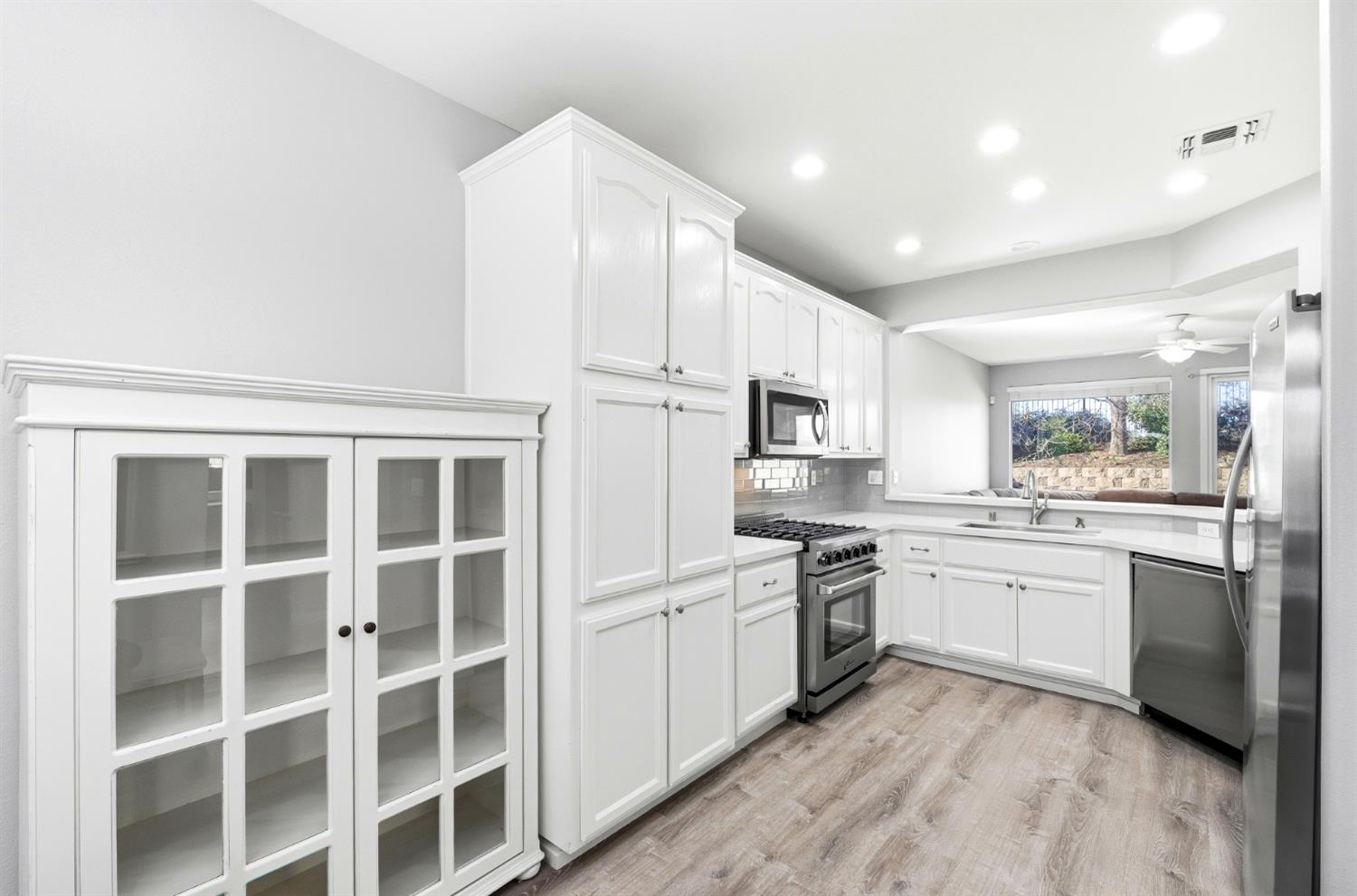 3368 Verdeca Way Rancho Cordova, CA 95670 - Photo 15 of 44