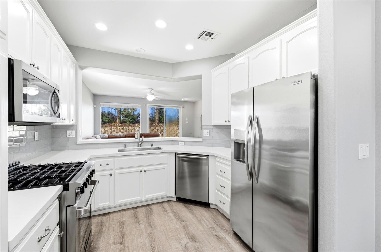 3368 Verdeca Way Rancho Cordova, CA 95670 - Photo 16 of 44