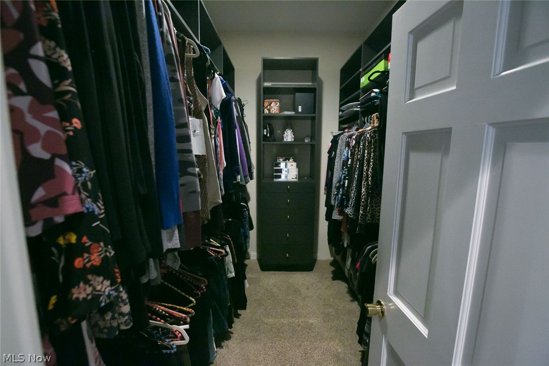 2634 Ginger Wren Road Cleveland, OH 44124 - Photo 15 of 35 Gallery Image 15