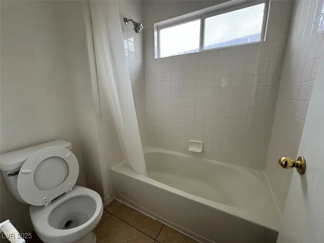 $2,375 | 9915 Ridge Hill Avenue, Las Vegas, NV 89147