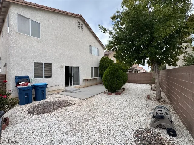 $2,375 | 9915 Ridge Hill Avenue, Las Vegas, NV 89147