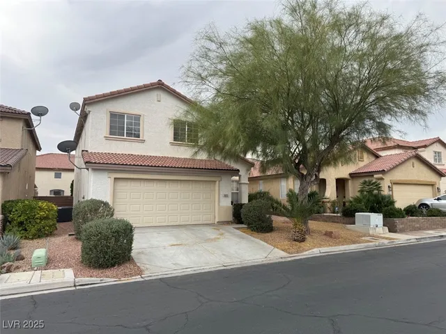 $2,375 | 9915 Ridge Hill Avenue, Las Vegas, NV 89147