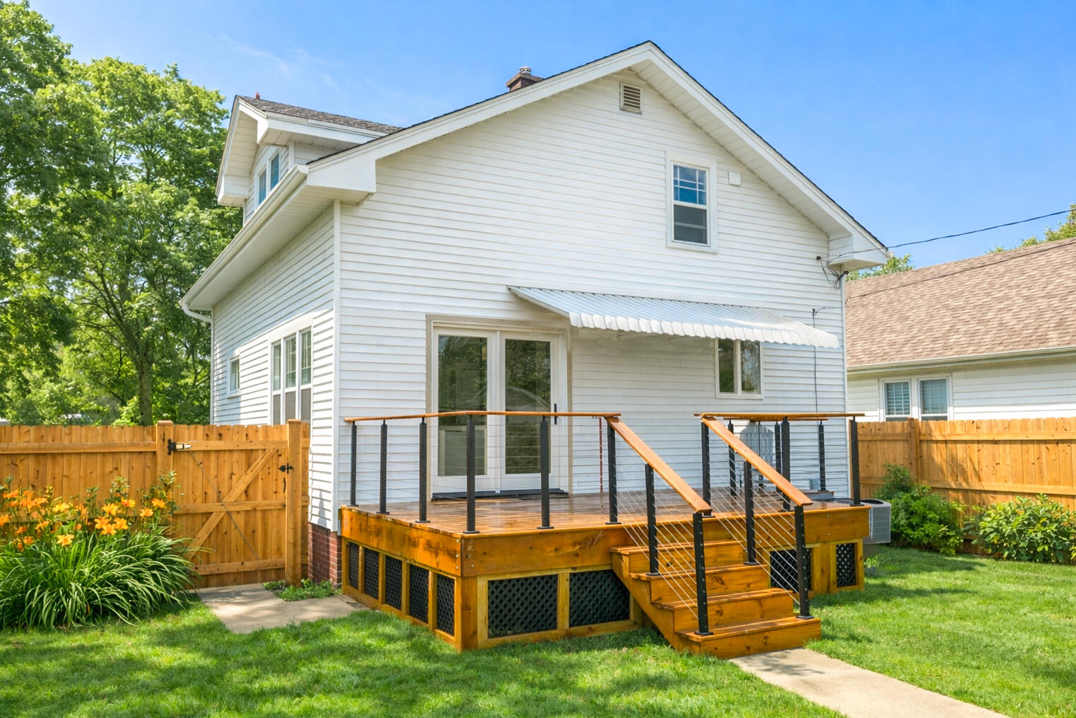 1931 Quincy Avenue Racine, WI 53403 - Photo 13 of 15 Landscaping has been virtually enhanced.