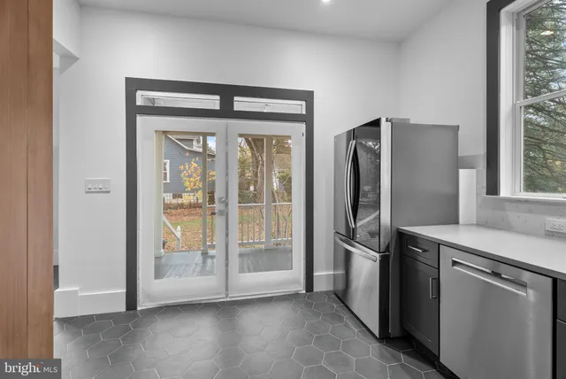 $3,500 | 4230 31st Street, Mount Rainier, MD 20712