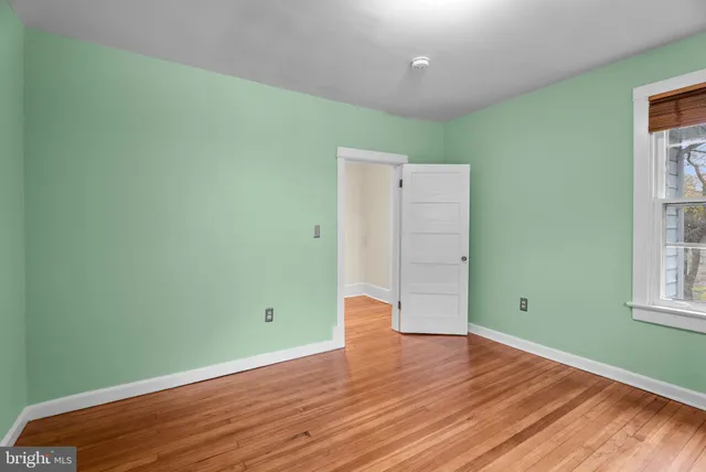 $3,500 | 4230 31st Street, Mount Rainier, MD 20712