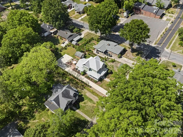 $549,900 | 207 West Academy Street, Cherryville, NC 28021