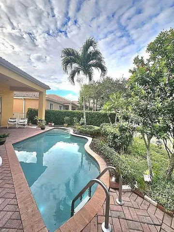 $749,900 | 9535 East Maiden Court, Vero Beach, FL 32963