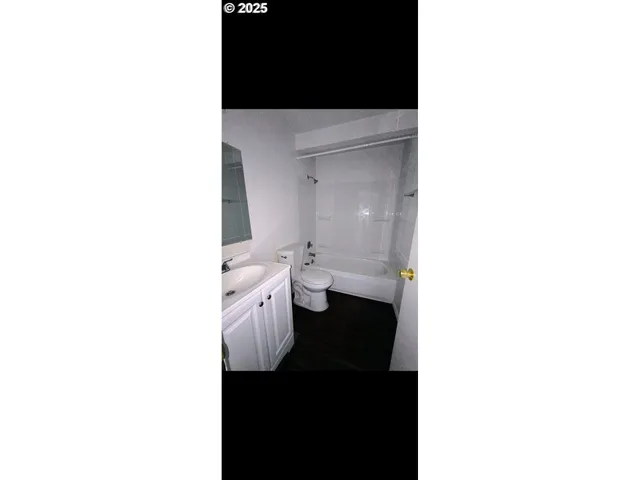 $649,000 | 587 West Berdine Street, Roseburg, OR 97471