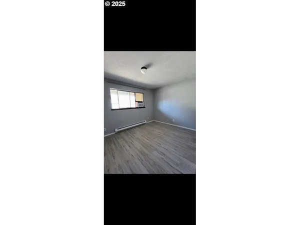 $649,000 | 587 West Berdine Street, Roseburg, OR 97471