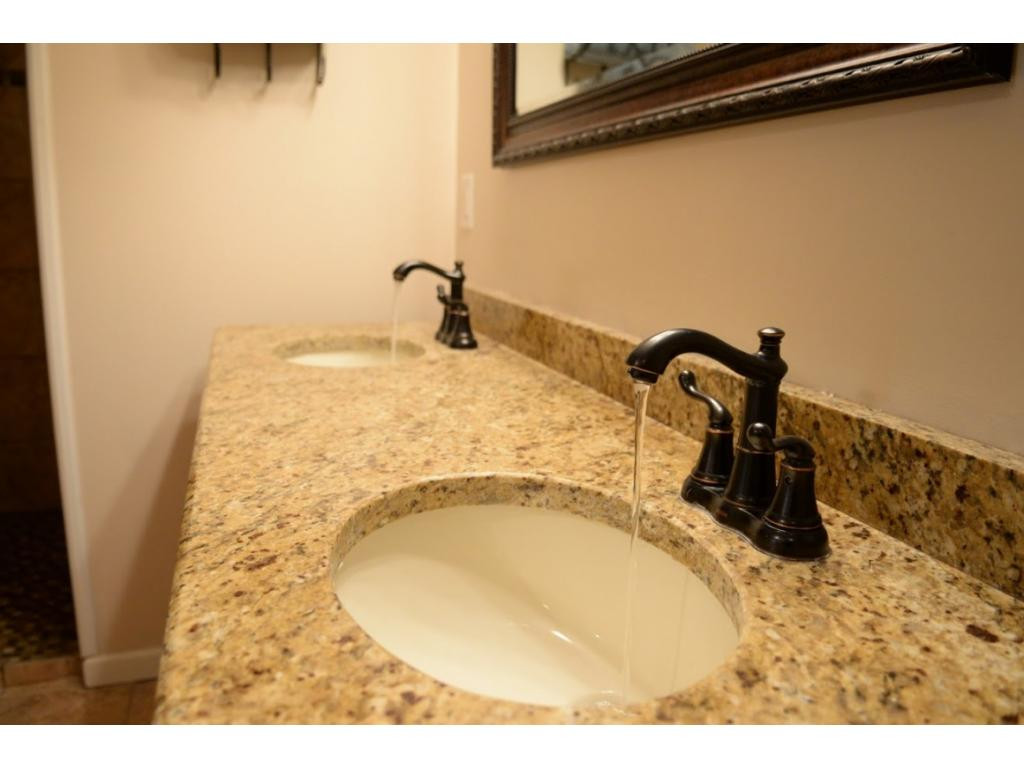 670 Dunlap Road Kingsport, TN 37663 - Photo 17 of 36 Double Sinks