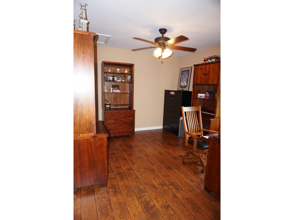 670 Dunlap Road Kingsport, TN 37663 - Photo 22 of 36 Main Level Office