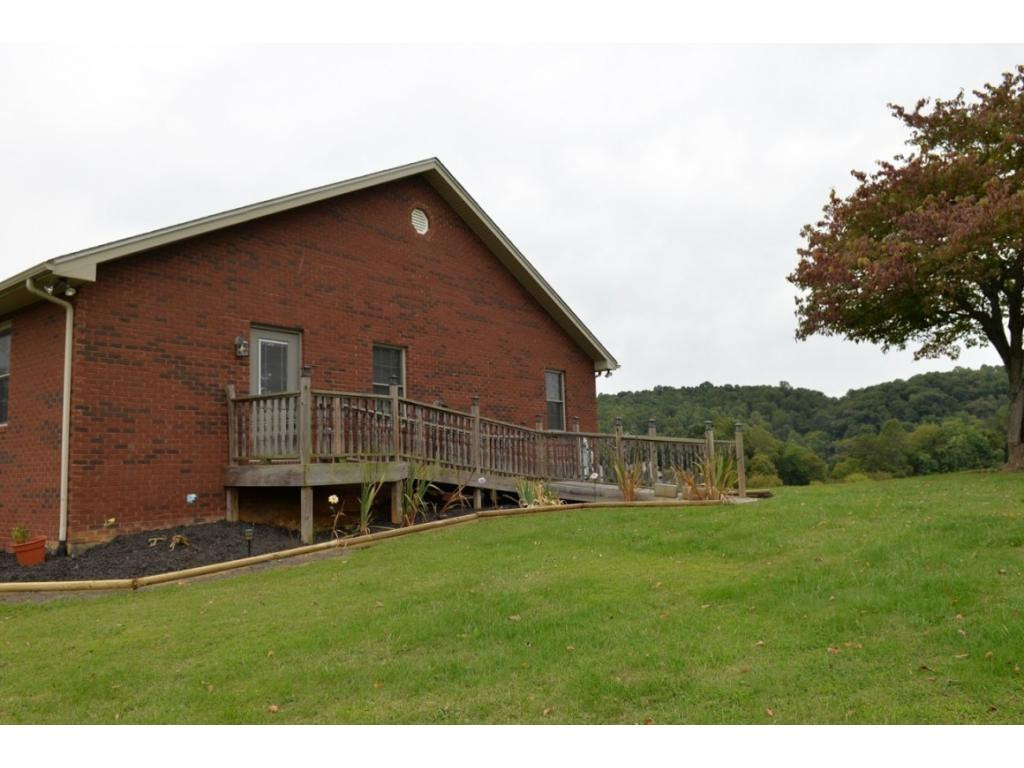 670 Dunlap Road Kingsport, TN 37663 - Photo 24 of 36 Handicap Ramp off main level