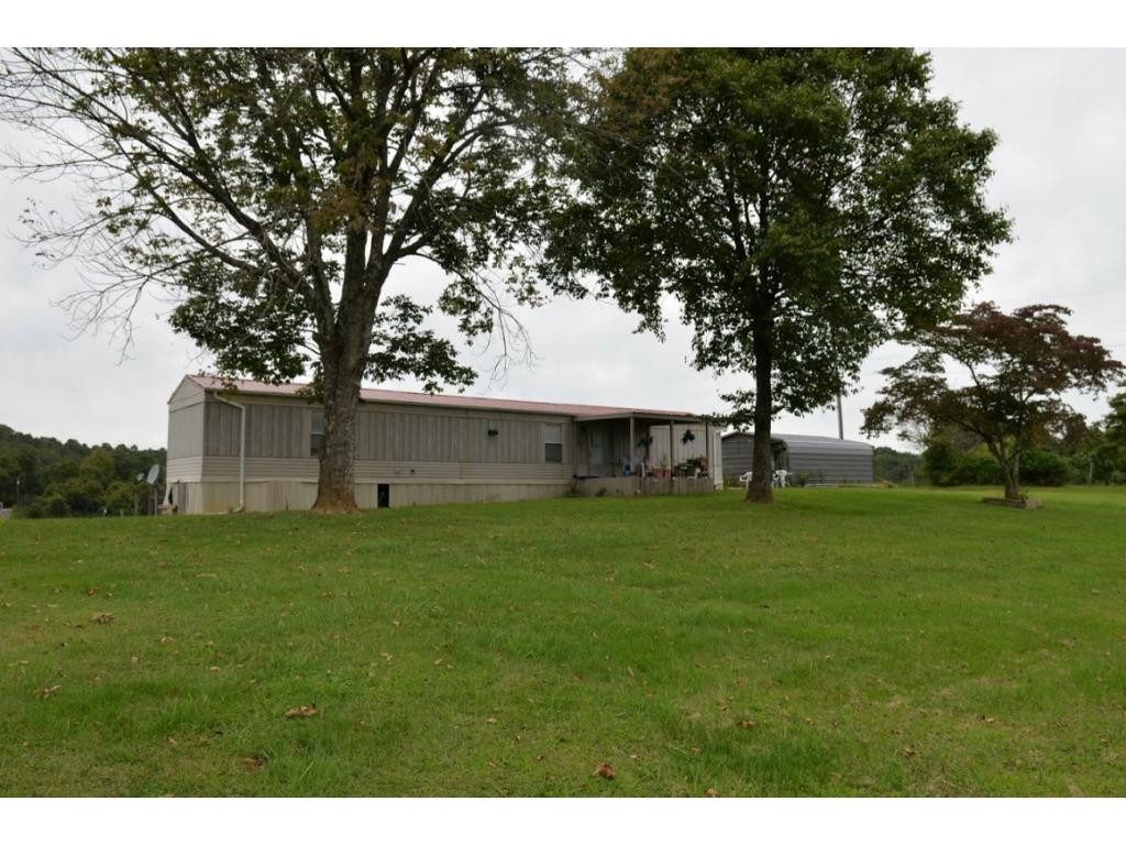 670 Dunlap Road Kingsport, TN 37663 - Photo 35 of 36 3Bd 2 bath Mobile Home remains