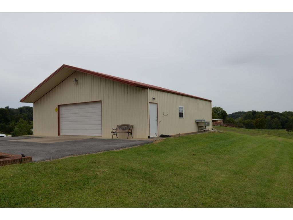 670 Dunlap Road Kingsport, TN 37663 - Photo 5 of 36 1600 Square ft WorkshopGarage