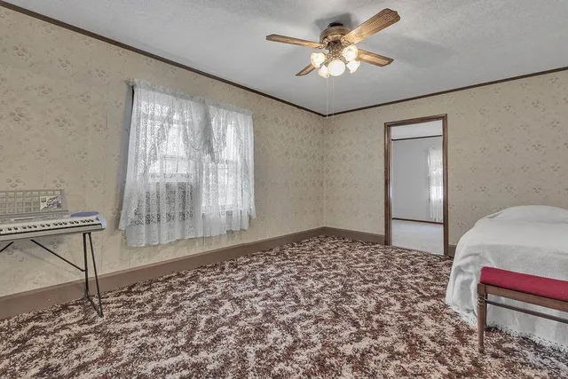 $190,000 | 1196 Mercer Road, Ellwood City, PA 16117